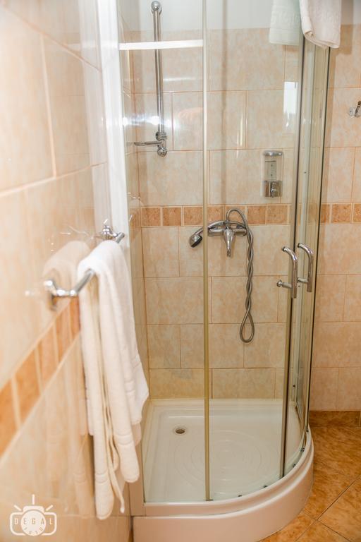 Villa Tamara Bucharest Room photo