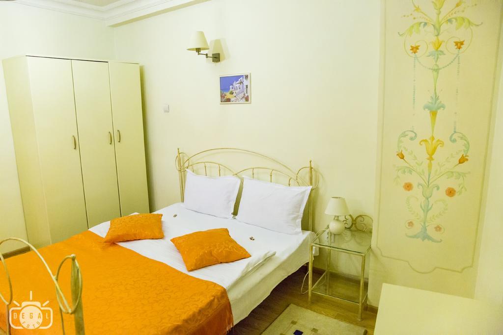 Villa Tamara Bucharest Room photo